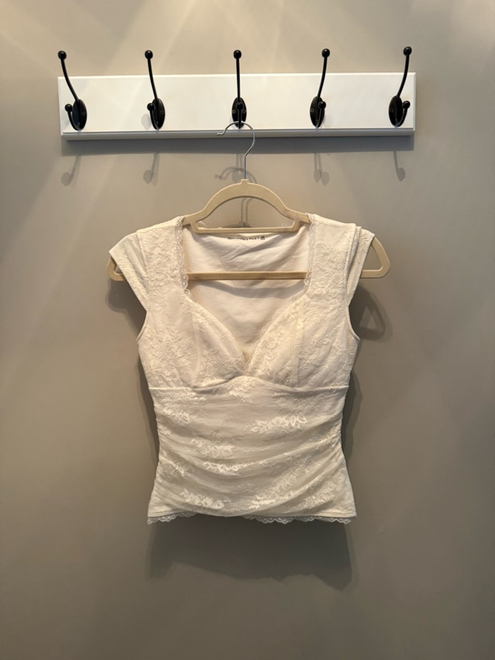 Abercrombie & Fitch White Lace Cap-Sleeve Blouse